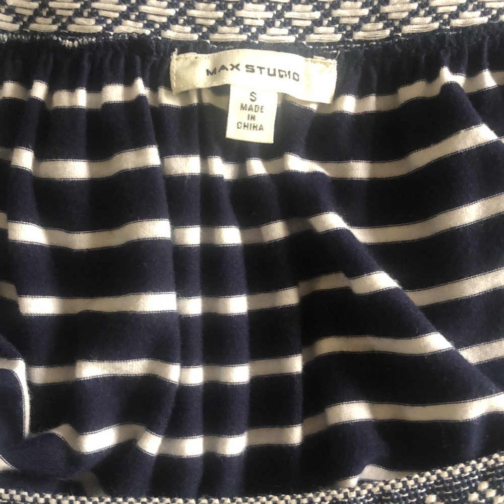 Max Studio blouse - Picture 3 of 4